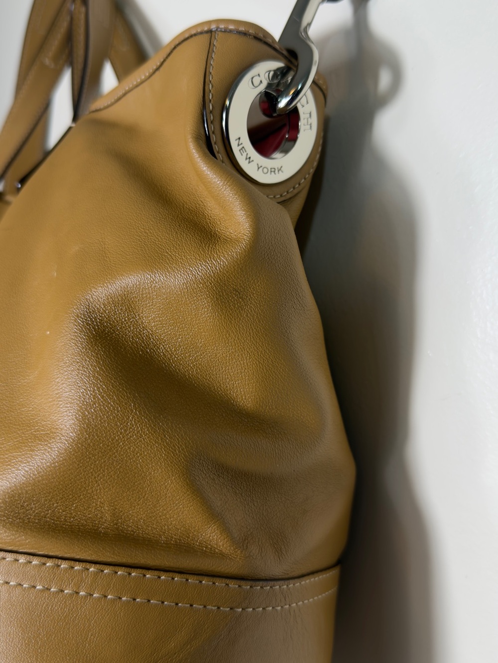 COACH Hadley Tan Leather Duffle Bag F27728 Vibrant Hot Pink Lining - Picture 11 of 13